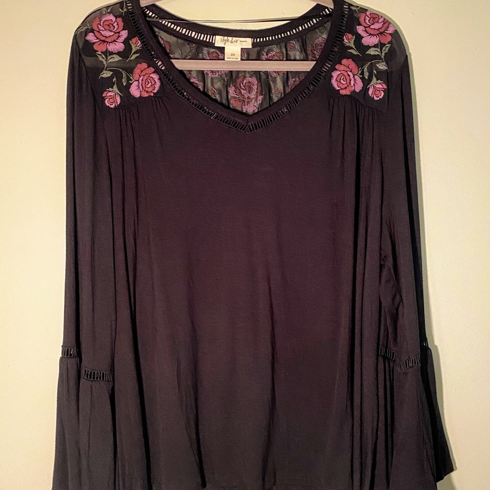 Style & Co. embroidered roses bell sleeves NWT 2X